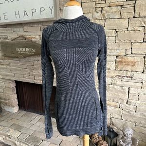 Lulu pullover cuteness